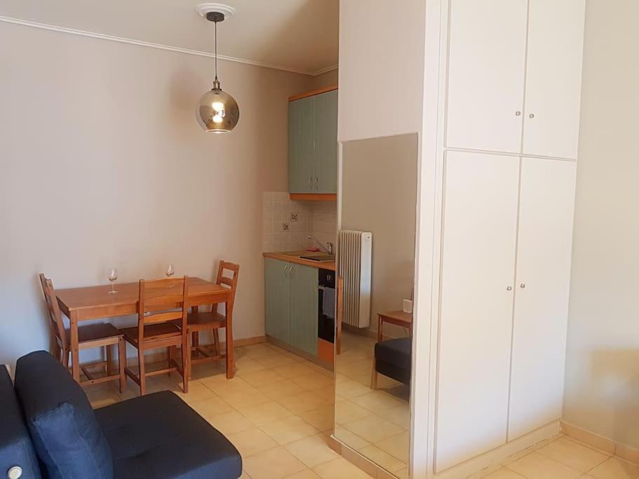 Athens Campus Renovated Studio Apartment @ Ilisia Eksteriør bilde